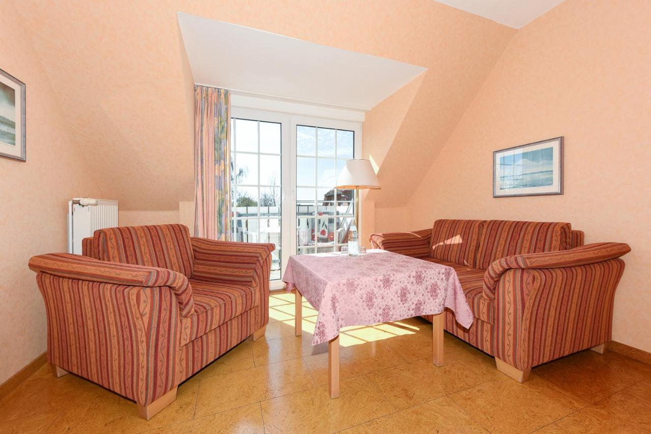 Hotel-Pension Stoertebeker Bensersiel Extérieur photo