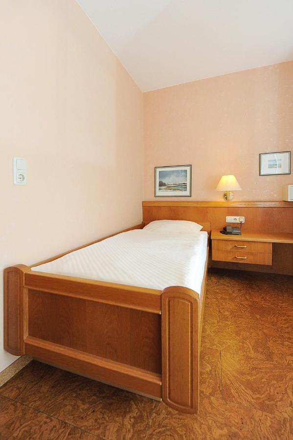 Hotel-Pension Stoertebeker Bensersiel Extérieur photo